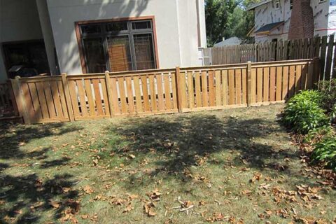 The garden covered with dry leaves at Batavia, IL