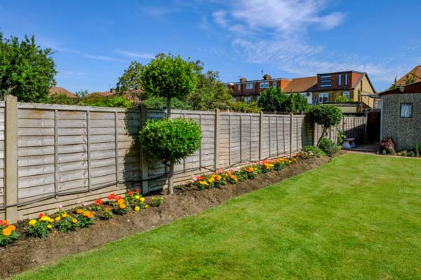 The Fundamentals of Choosing a Fence