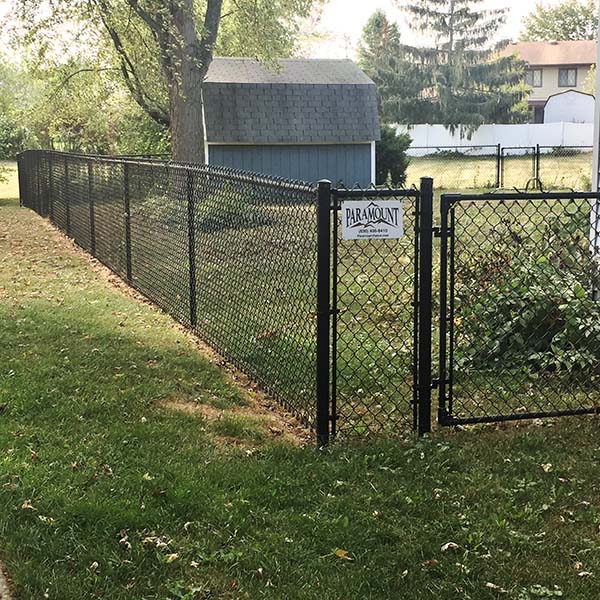 Backyard Fence Installation In Illinois - Paramount Fence