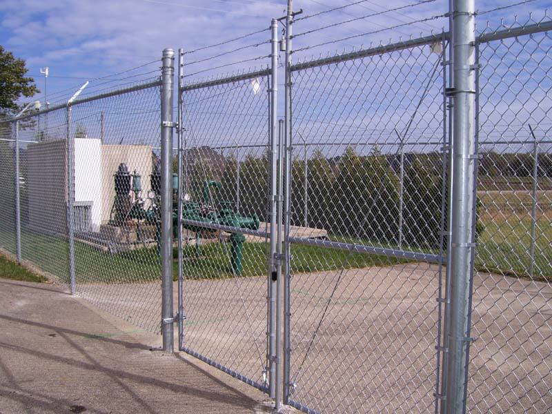 Commercial Galvanized Chain Link Fence with Barbed Wire