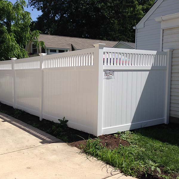 The PVC White Solid with Spindles fence from PARAMOUNT FENCE at Batavia, IL
