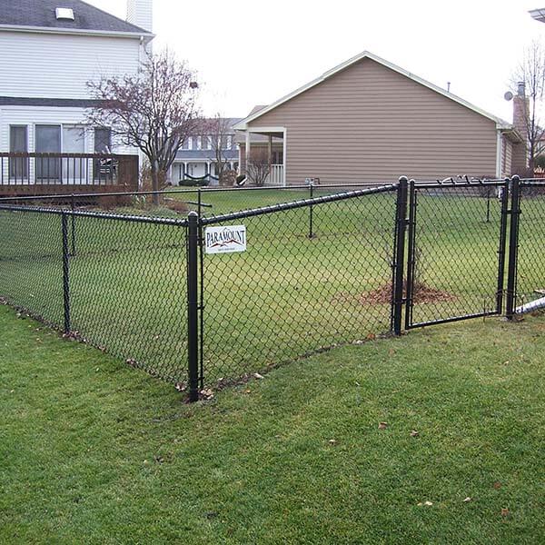 Backyard Fence Installation In Illinois - Paramount Fence