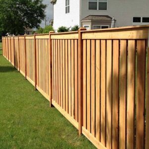 Wood fence design in Chicagoland